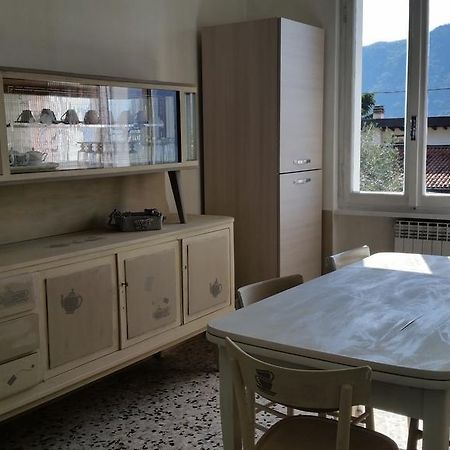 Apartment Iseo Lake Sale Marasino Szoba fotó
