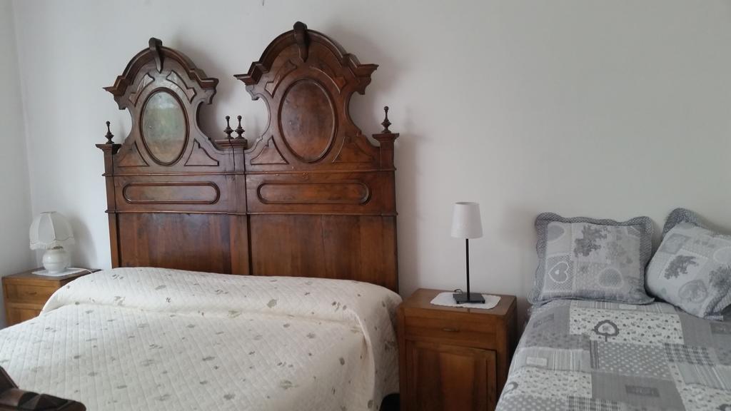Apartment Iseo Lake Sale Marasino Szoba fotó